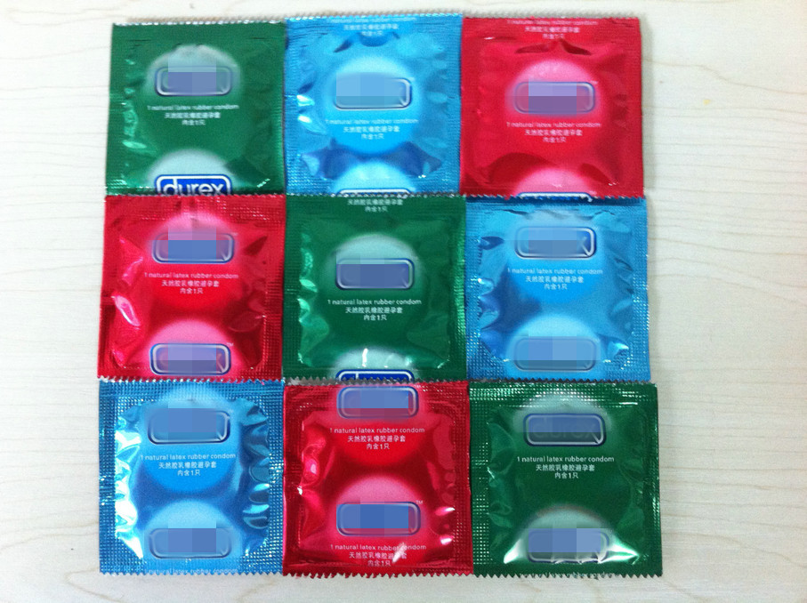100 Pcs Lot 3Colors Condom Sex Product condom With Confidential packaging by random in bulk reusable