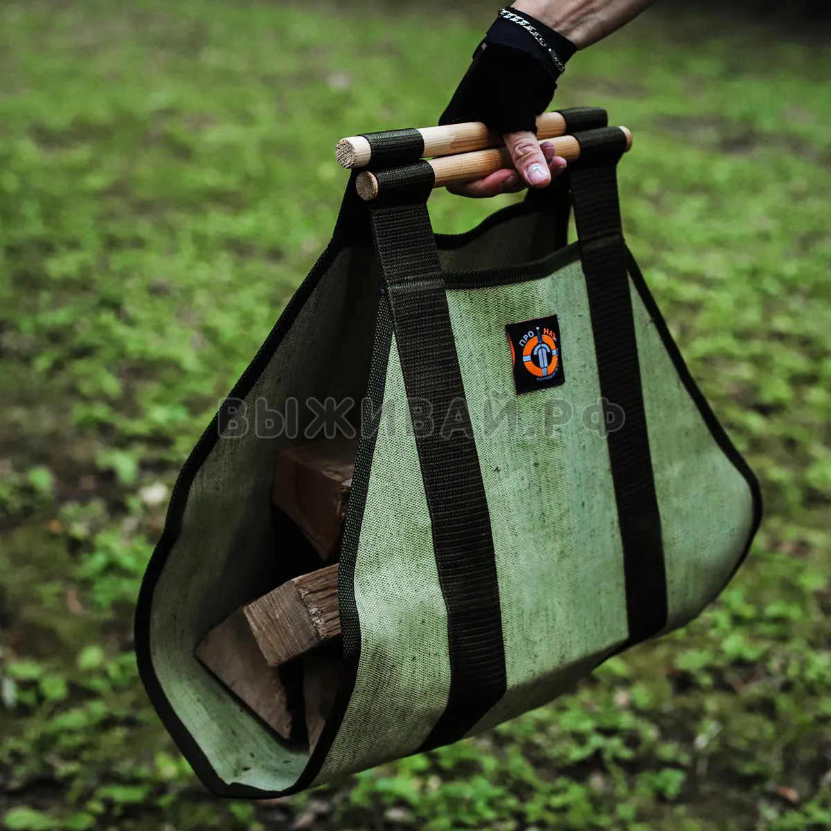Для путешествий: Сумка для переноски дров с деревянными ручками (Олива)