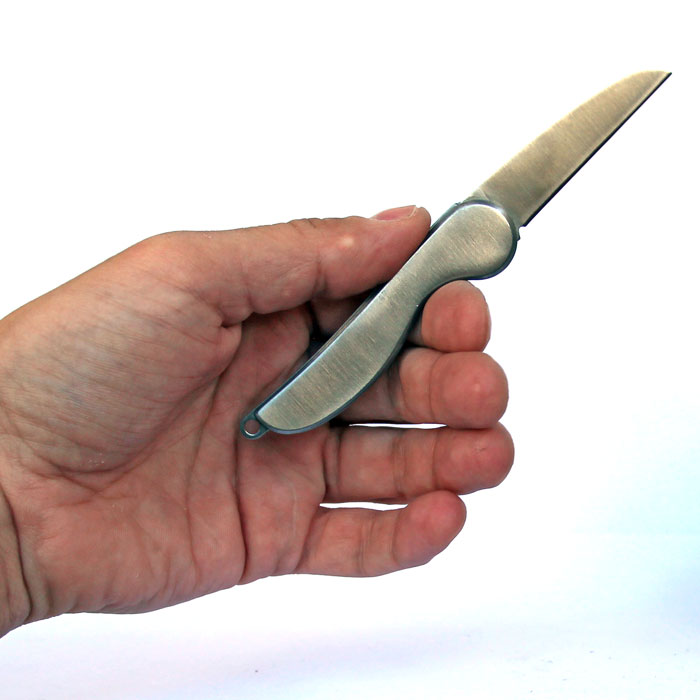 Ножевой как пишется. Нож Jin li. Маленький складной нож. Ножичек маленький складной. Тонкий карманный нож.