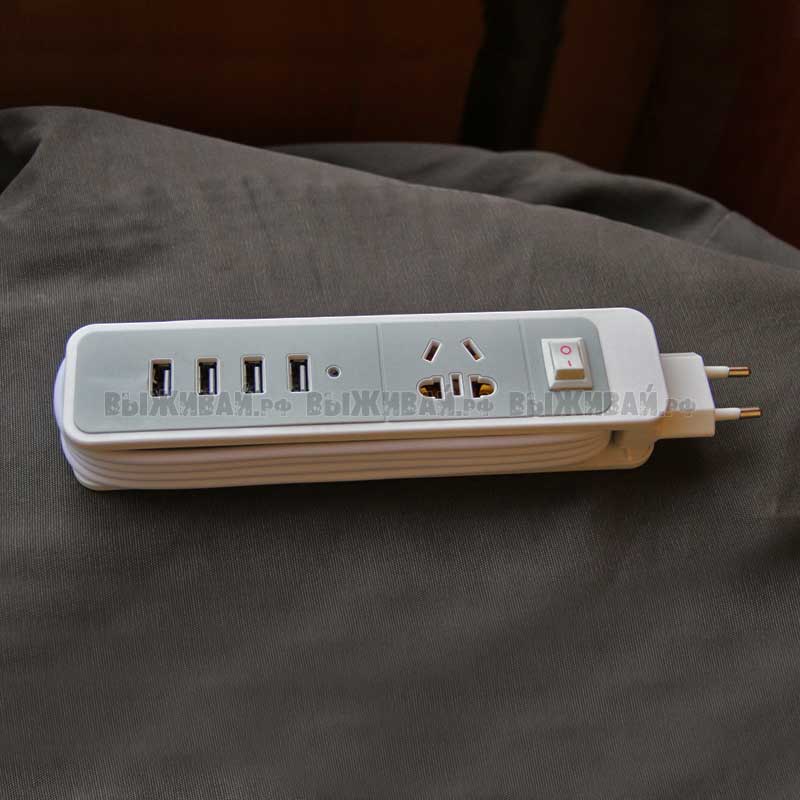 Зарядное устройство Four USB Universal Socket Зарядное устройство Four USB Universal Socket